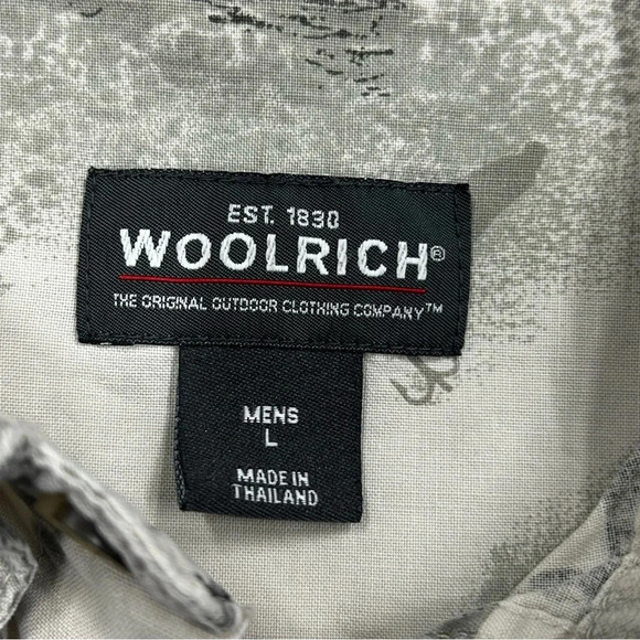 Woolrich Mens L White Grey Button Down Shirt Canoe Fishing Lures Pattern‎ - Picture 3 of 8